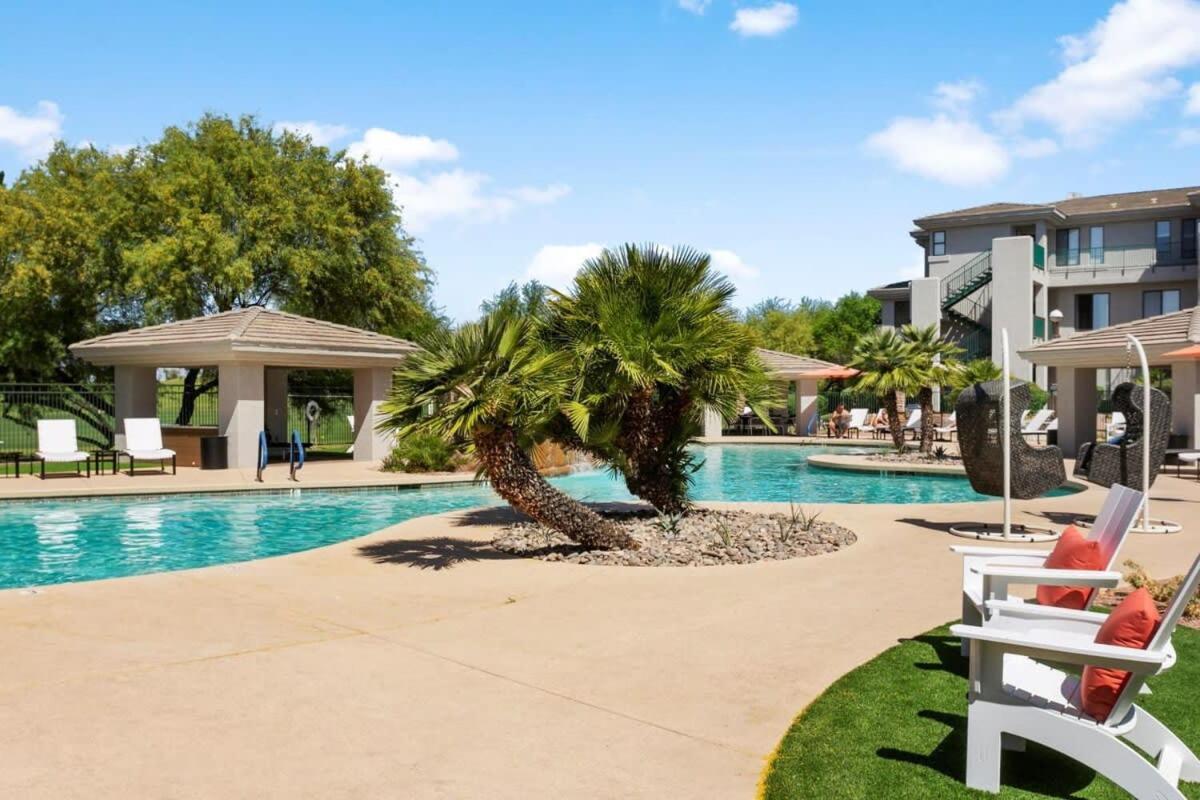 2br Cozysuites At Kierland Commons With Pool #07 Scottsdale