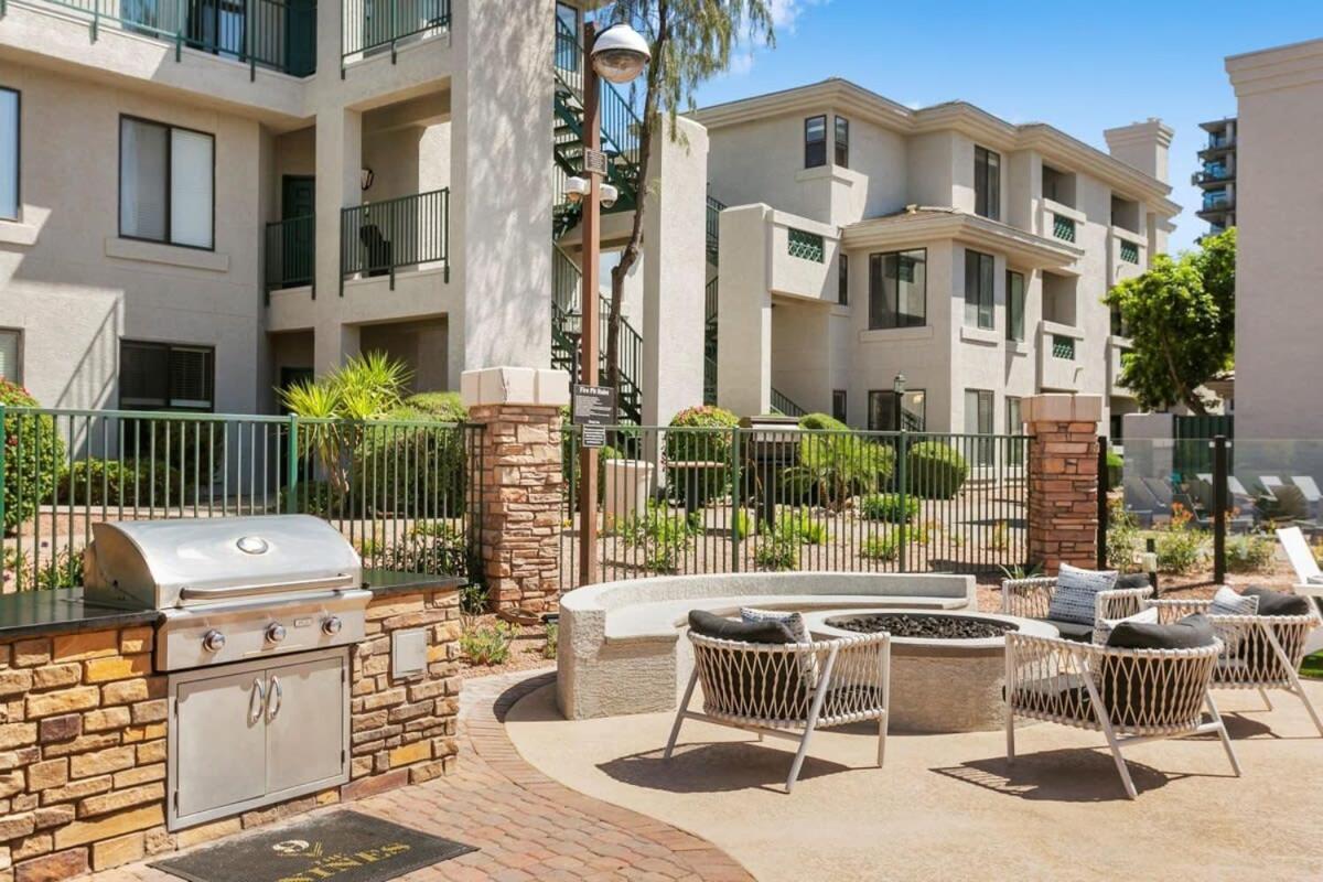 2br Cozysuites At Kierland Commons With Pool #07 Apartment *